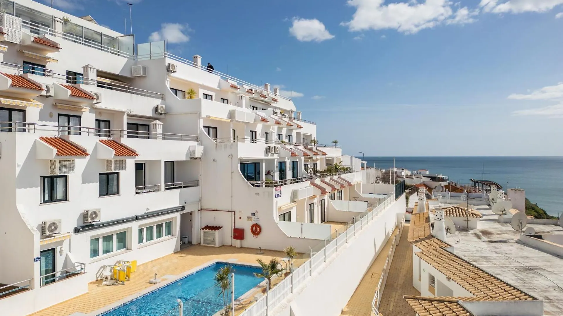 Phenthouse Monaco-Albufeira City Center-Sea View 0*, Albufeira